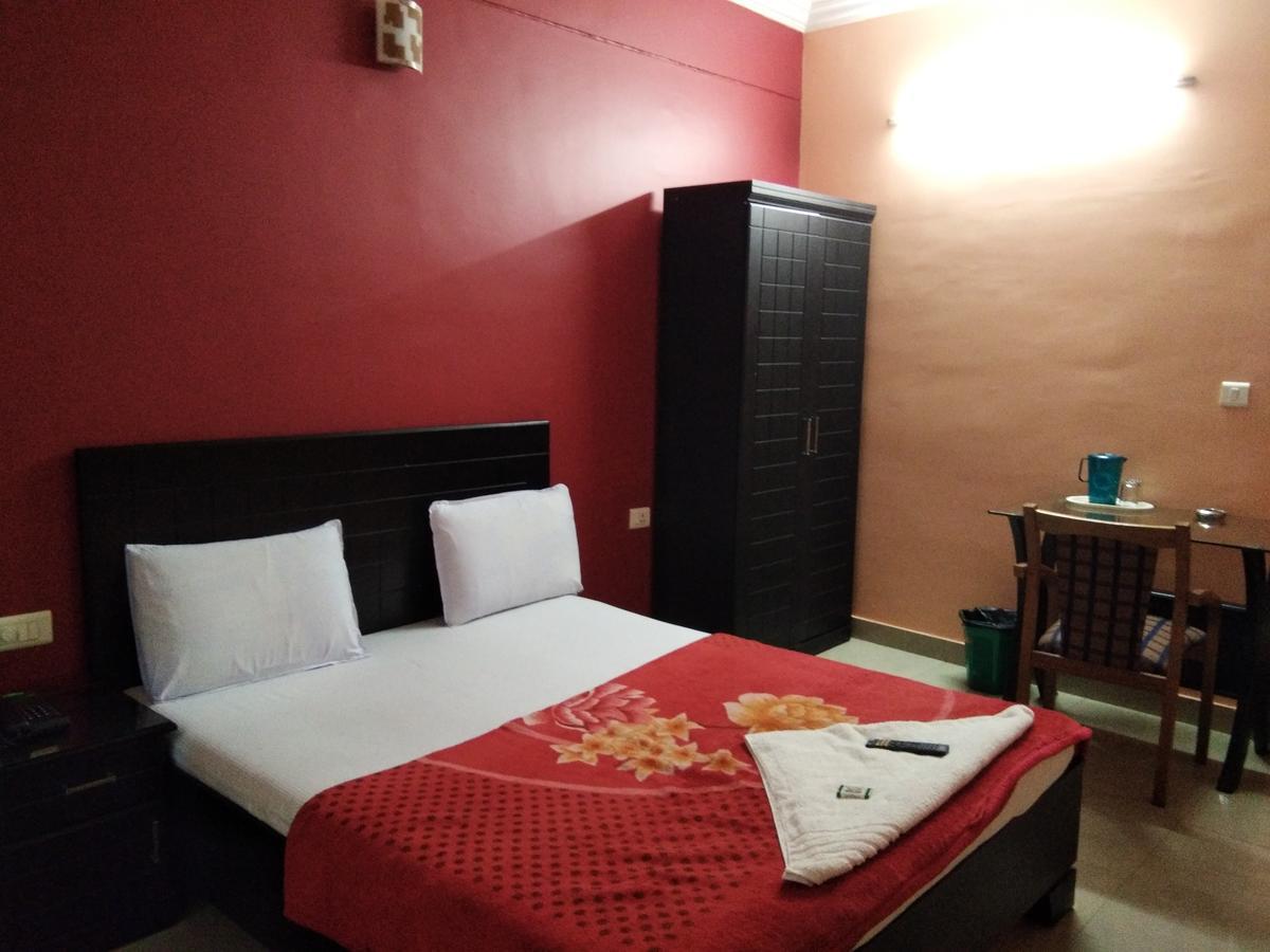 Hotel A.R.Residency Kunnamangalam Exteriér fotografie
