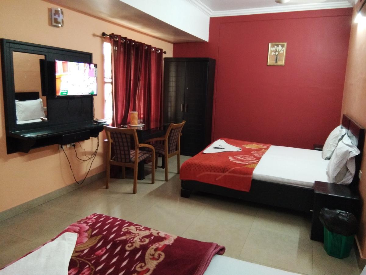 Hotel A.R.Residency Kunnamangalam Exteriér fotografie