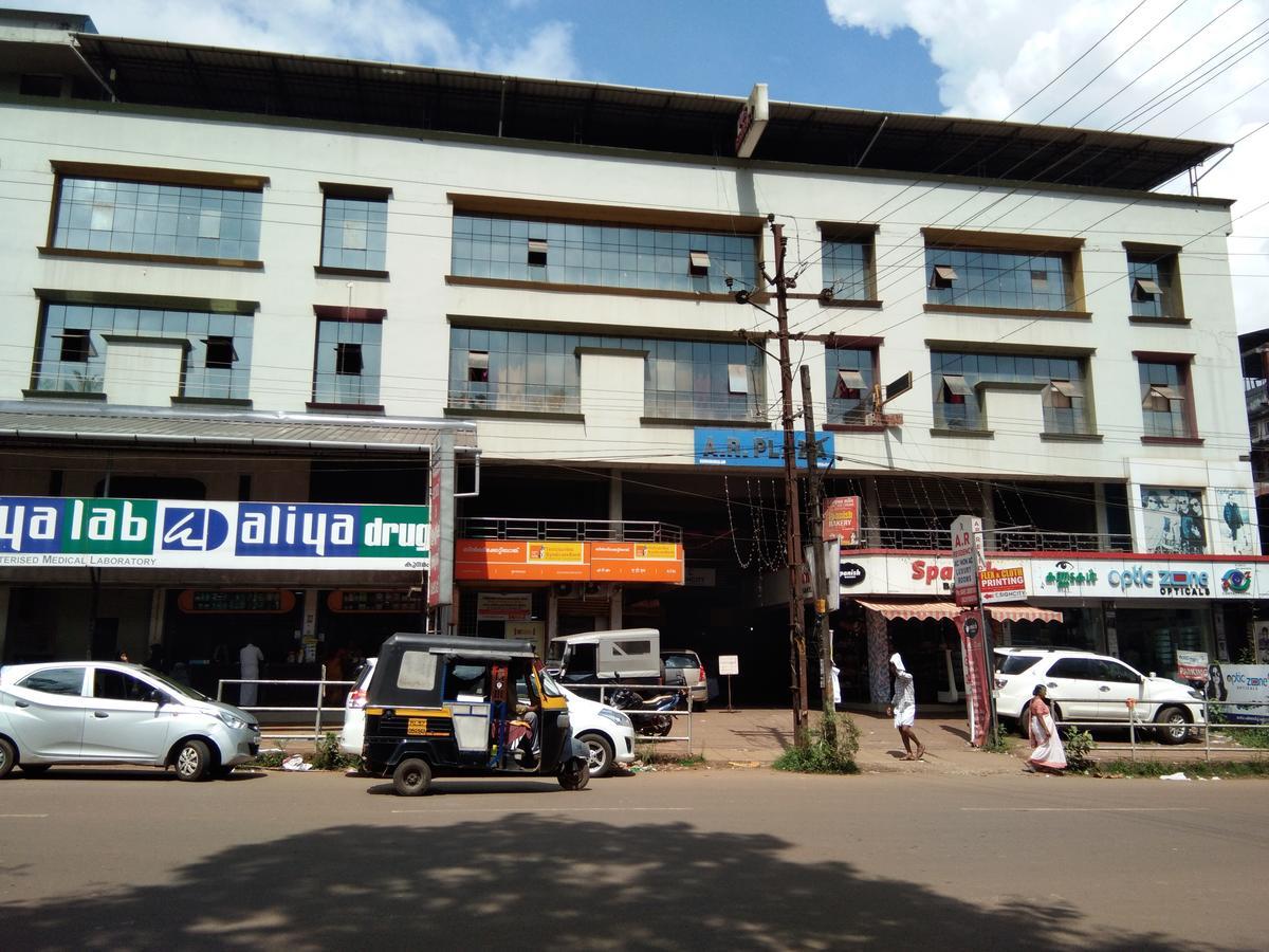 Hotel A.R.Residency Kunnamangalam Exteriér fotografie